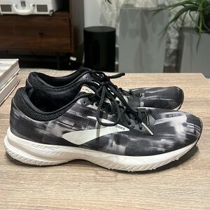 Brooks Launch 6 Women's Size 11 Running Shoes Black Gray